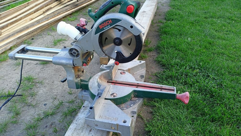Ukośnica Bosch 210mm piła ukosowa.