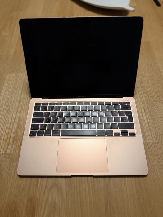 MacBook Air M1 2020 – 8GB RAM | 256GB