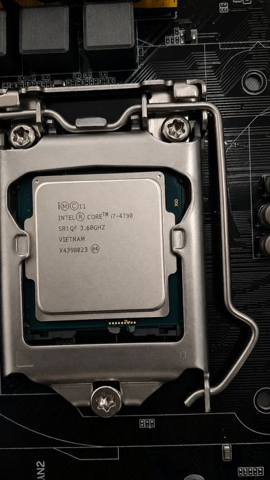 Kit Motherboard + CPU + Cooler + 8GB Ram