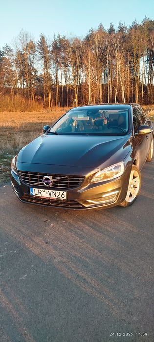 Volvo V60 2.4 d6 AWD plug in hybrid 283 hp