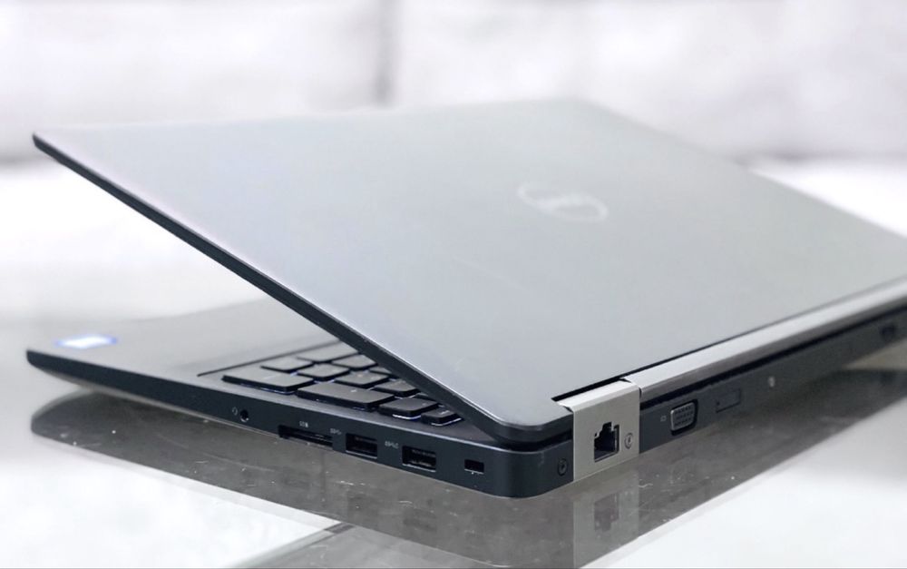 Dell E5570/FHD/IPS/ i5-6200U/2.8 GHz/8 ГБ/SSD 128 ГБ/HD Graphics 520
