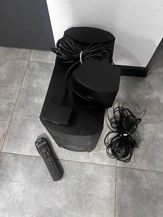 Cyfrowy system głośników kina domowego CineMate series II