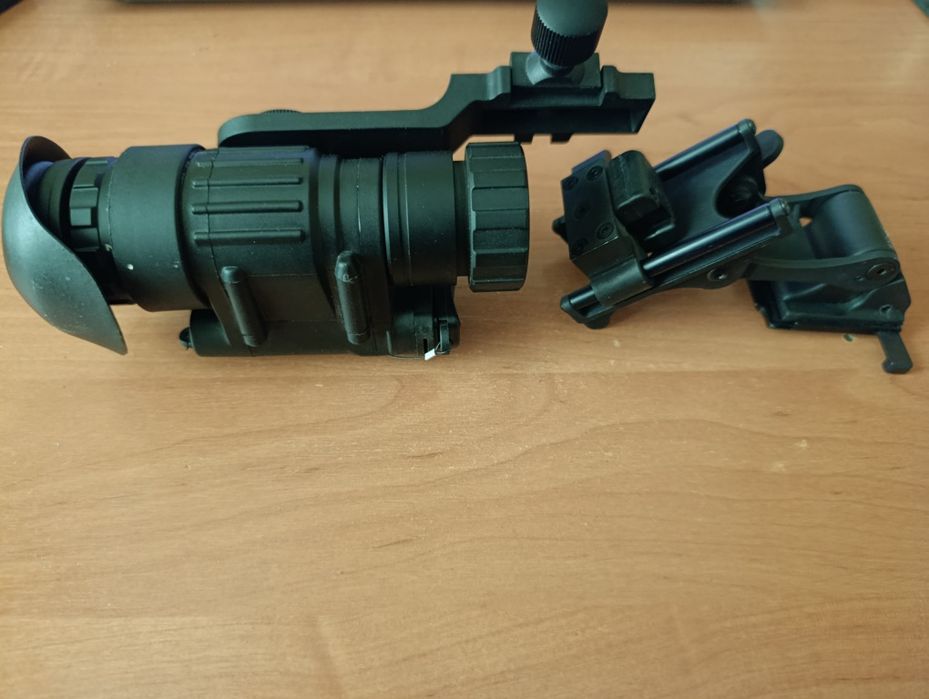 Прилад нічного бачення