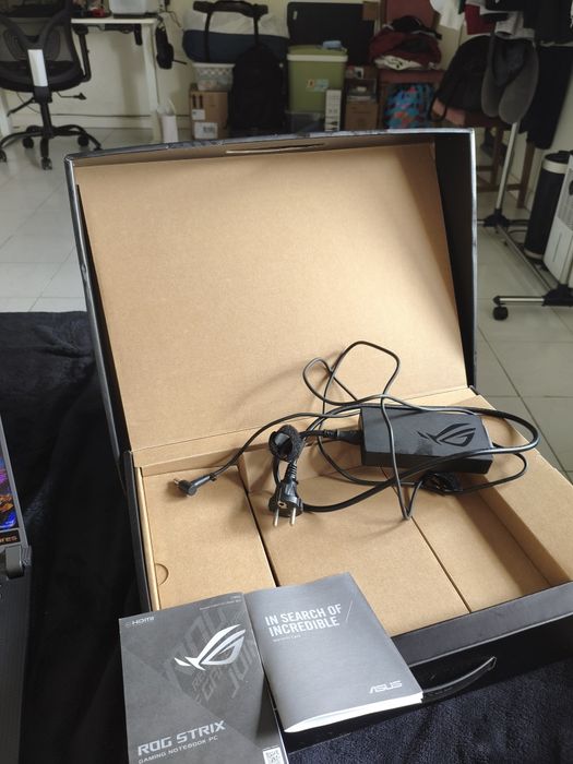 Asus ROG G513IH-HN008