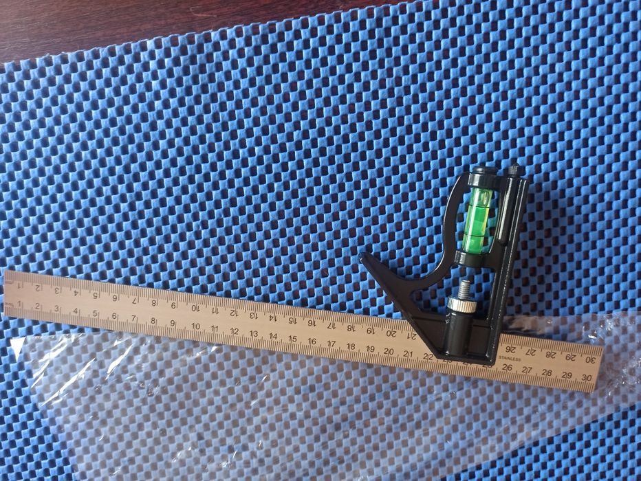 Лінійка кутник для деревообробки