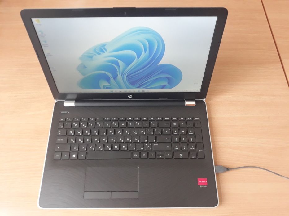 Ноутбук 15.6"/AMD A10 (4 ядра)/8GB RAM/HDD - для навчання та роботи