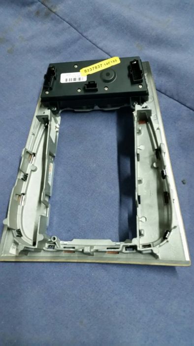 Consola de caixa de velocidades Mercedes E 220 CDI (Manual)