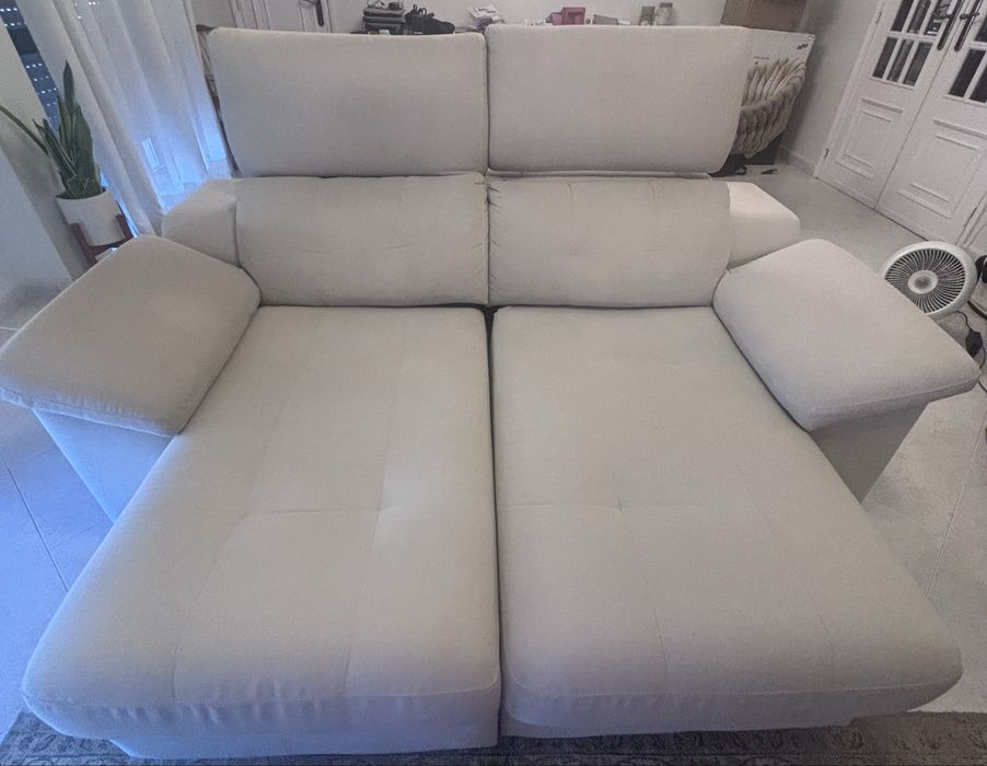 Vendo sofa em tecido bege em otimo estado