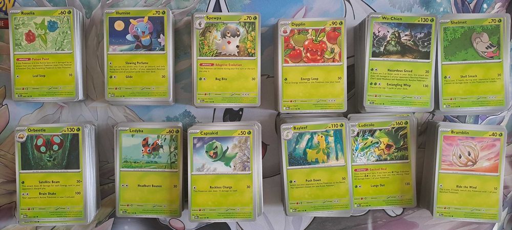 Karty Pokemon TCG.  Ponad 950 kart bez powtórek.