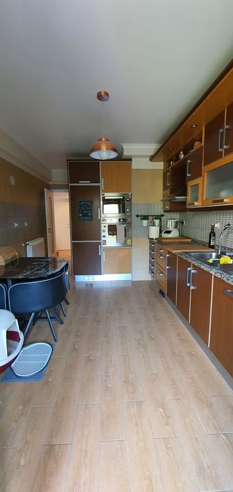 Apartamento T3 com Domótica 2 lugares de garagem e arrecadação