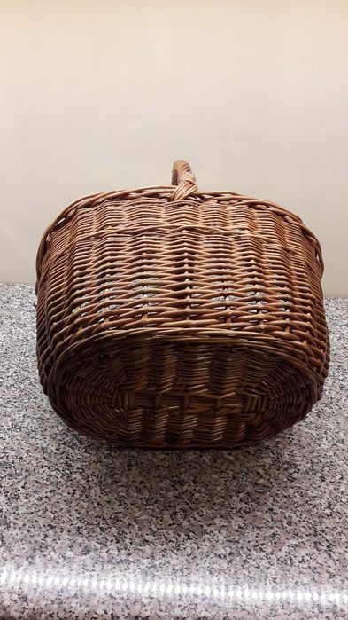 Koszyk wiklinowy z rączką