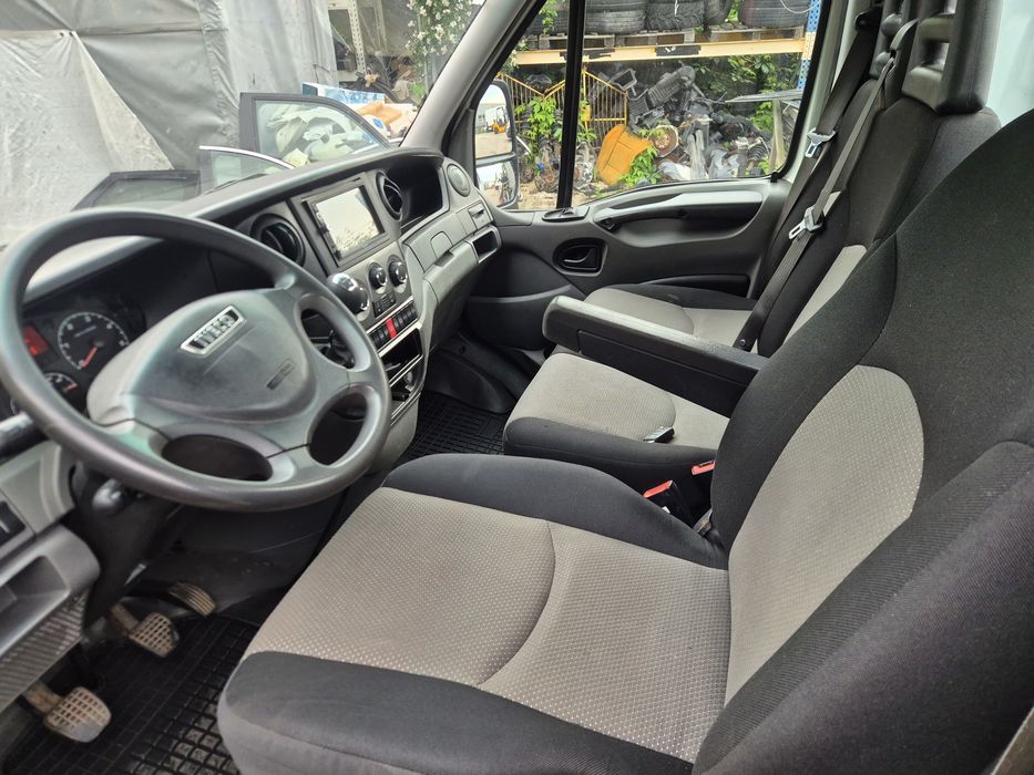Sprzedam lub zamienię Iveco 3,0 170km hak 3,5t klima