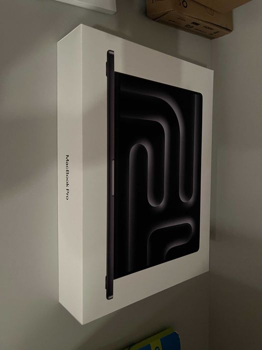 Caixa MacBook Pro 16" vazia, original
