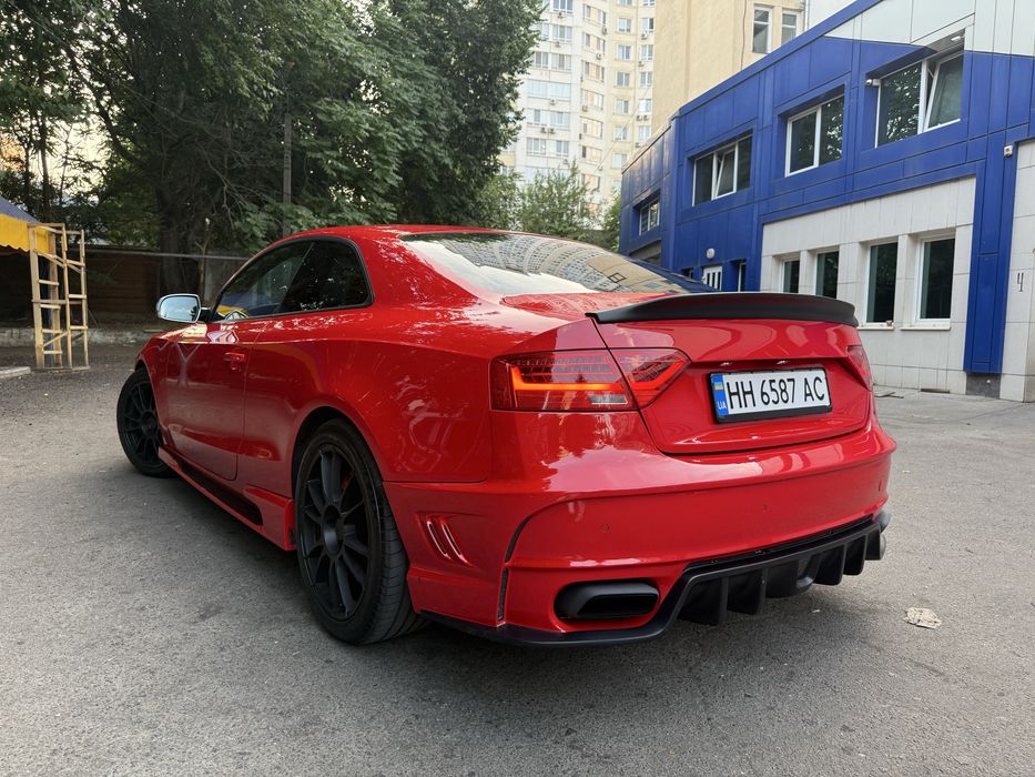 AUDI S5 2012 Офіційна