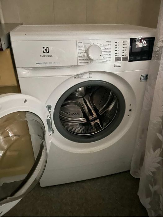 Пральна машина Electrolux perfect 600