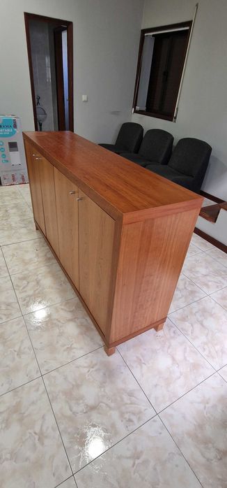 Móvel Aparador c/ Mesa