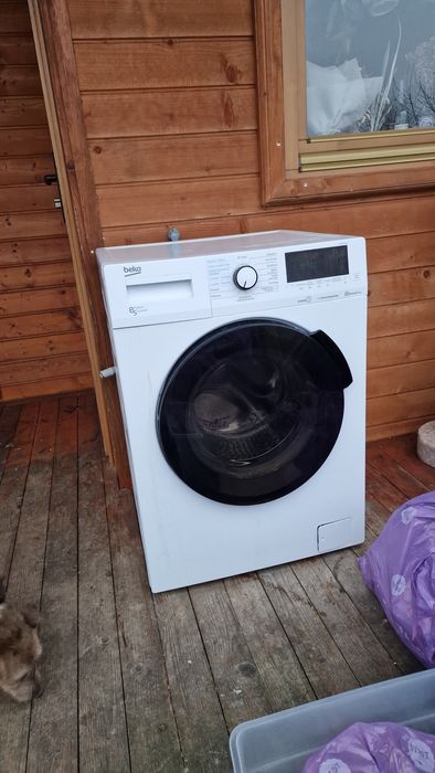 Uszkodzona pralko-suszarka beko
