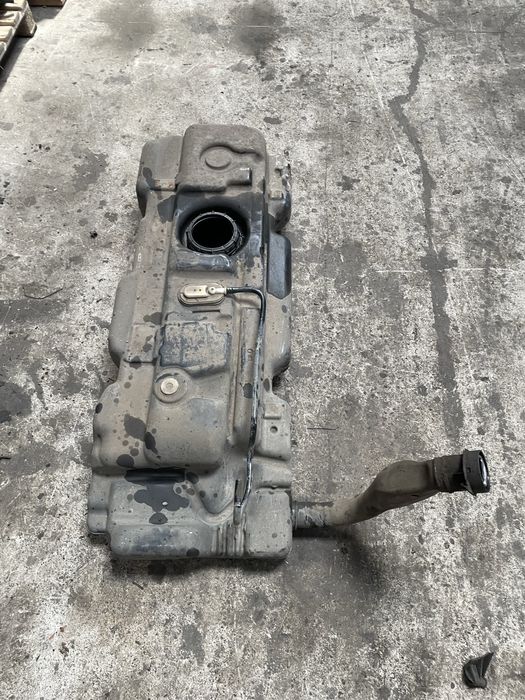 Бак паливний Mercedes Vito W639