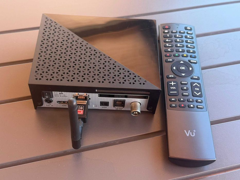 Box TV VU+ Zero 4K | DVB-C/T2 | Enigma2 | Comando + Antena