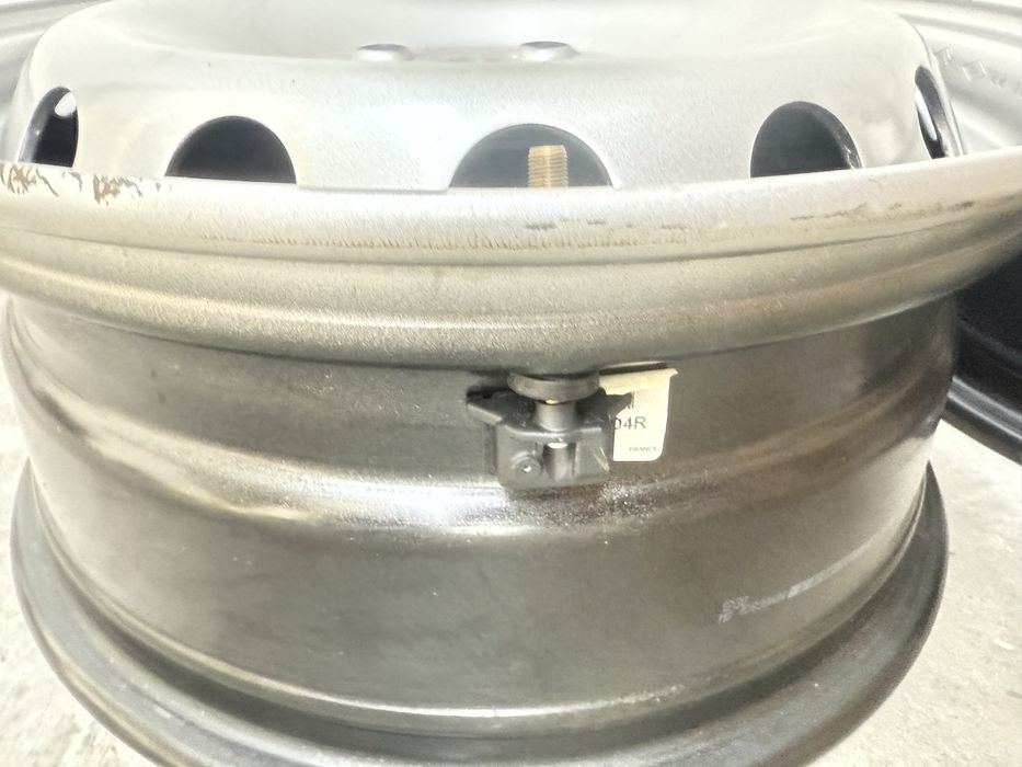 Renault Master 3/4 Felgi 16”