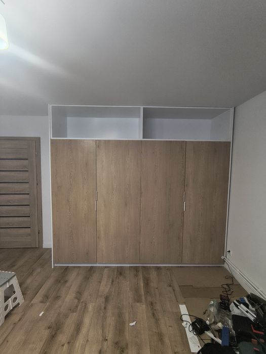 Składanie mebli gotowych i meble na wymiar.