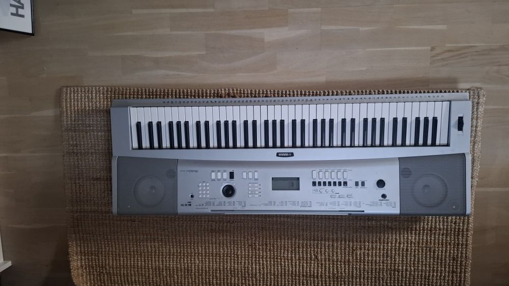 Keyboard yamaha dgx 230