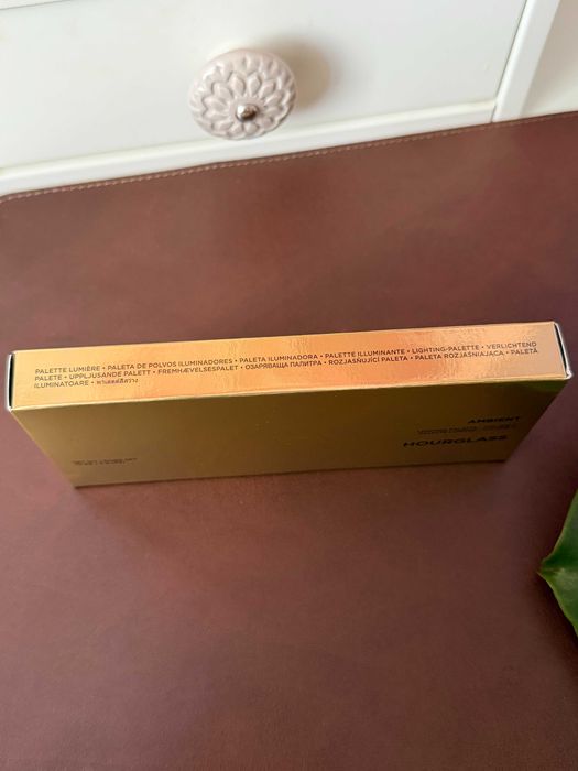 Hourglass Ambient Lighting Palette Volume II NOWA