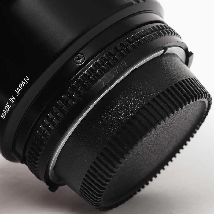 Об'єктив Nikon 85mm f/1.8 AF Nikkor