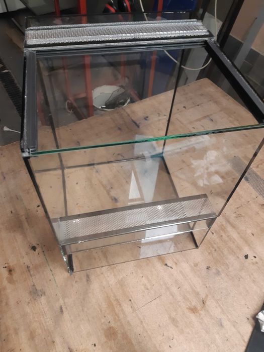 Terrarium 30×30×40 nowe,ptasznik lub inne.