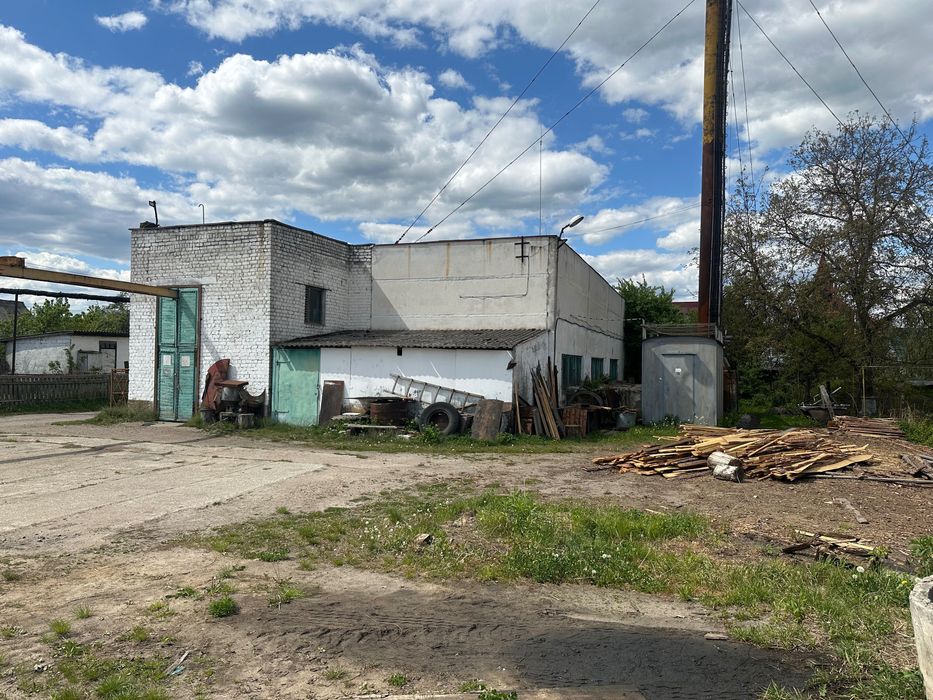 Продам  господарсько майновий коплекс в самому центрі міста