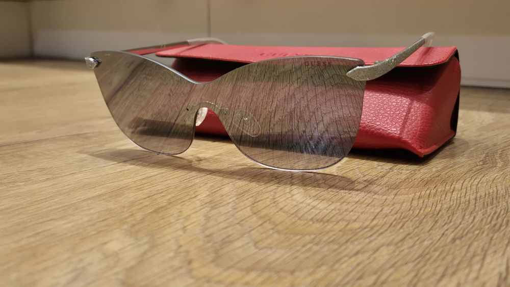 Okulary przeciwsłomeczne Guess