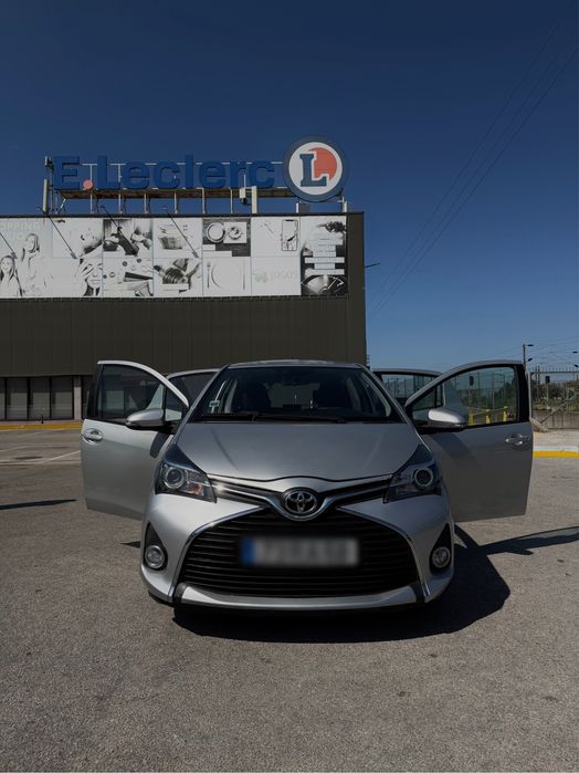 Toyota Yaris 1.0 VVT-i | 2016 | 140.000 km | Apple CarPlay + Câmara