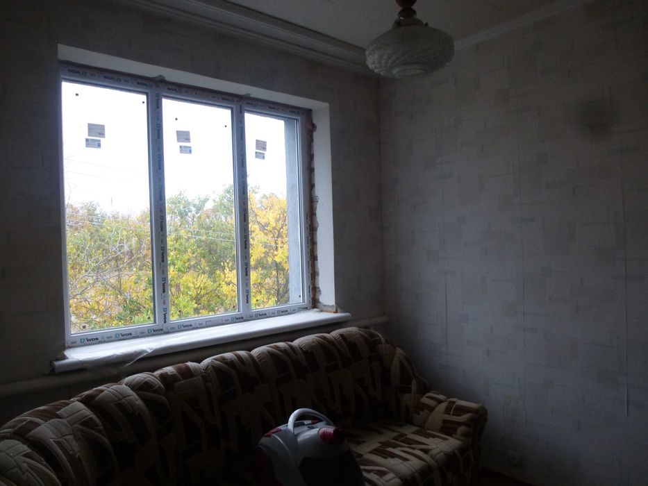 Продається 2-хповерх.будинок в м. Зміів