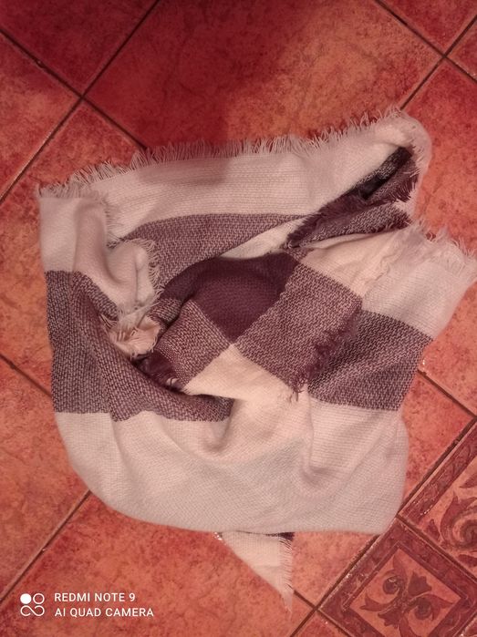 Nowa chusta szaro miętowa