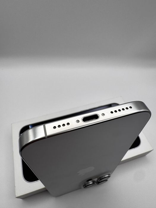 iPhone 16 Pro Max 512GB White Titanium