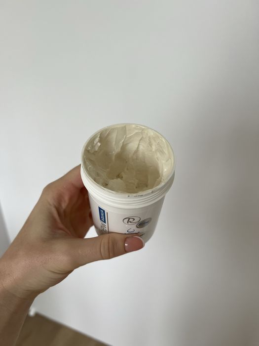 Зволожувальний крем для обличчя з ілюмінувальним ефектом