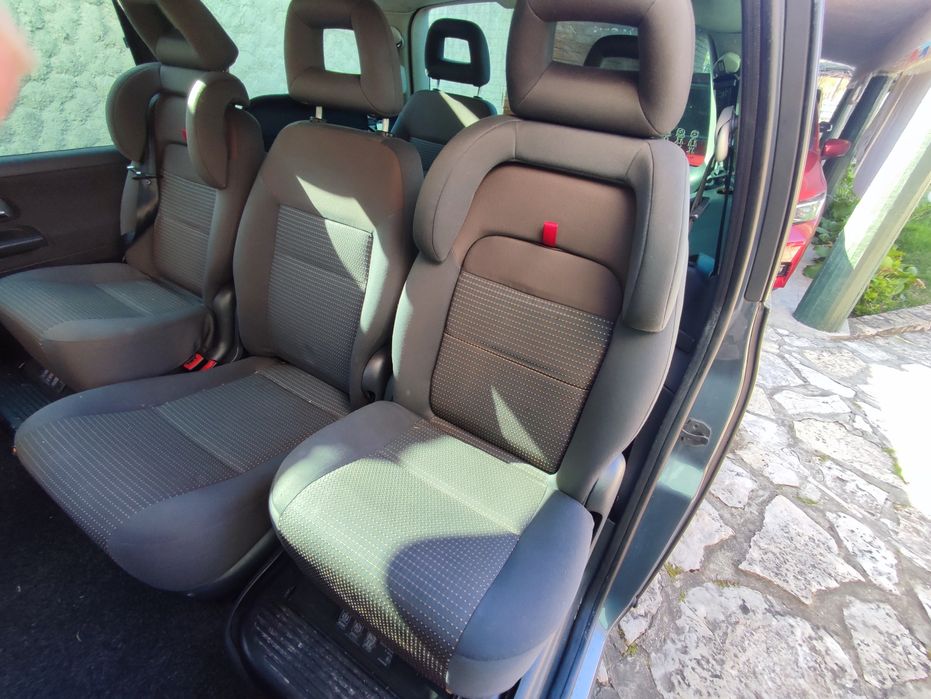 SEAT Alhambra 2.0 TDI (140 cv) — Excelente estado, muito bem equipada