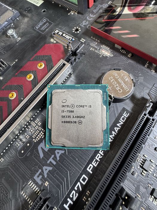Процесор Intel Core i5-7500 3.4GHz / 8GT/s / 6MB / s1151