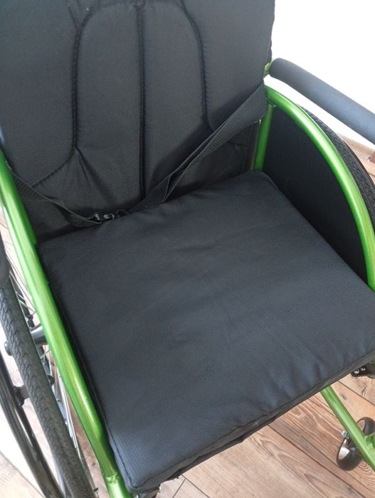 Крісло колісне активне нове