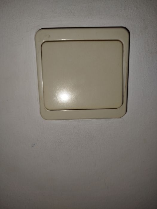 Vendo tomadas, interruptores