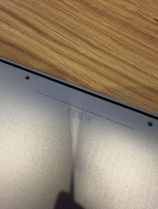 MacBook Air Retina 13” (2019) – 128GB – Excelente Estado