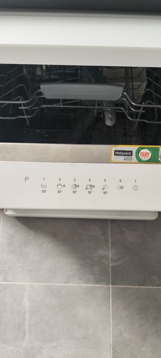 Maquina loiça Ariston Hotpoint