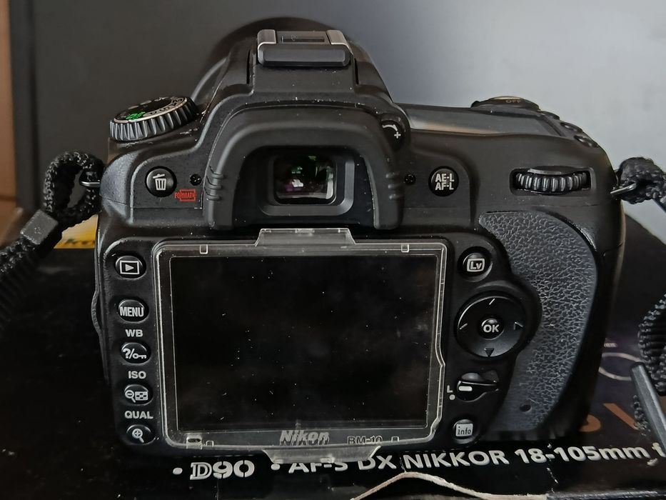 Фотоапарат Nikon D90