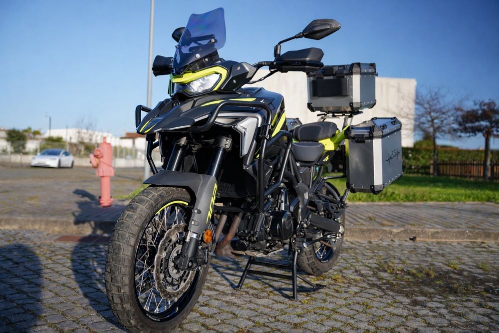 BENELLI TRK 702X  -  10.200 kms