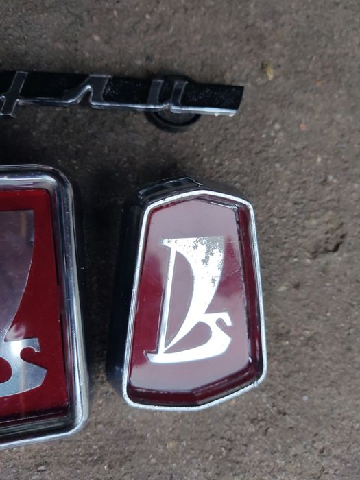 Эмблема ваз 2103,2101,21011