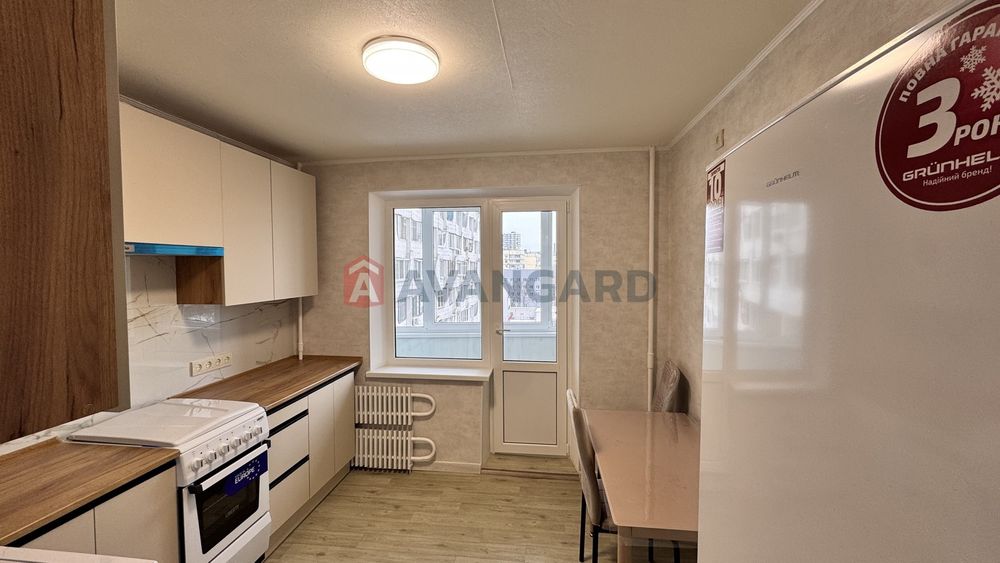 Сдам 2 комнатную квартиру ж.м.Победа- 5,  бул.Славы, 10