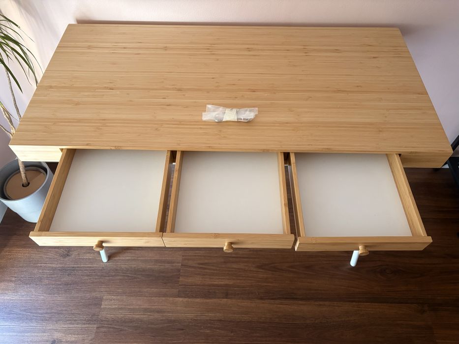 Secretária Lillasen, Ikea
