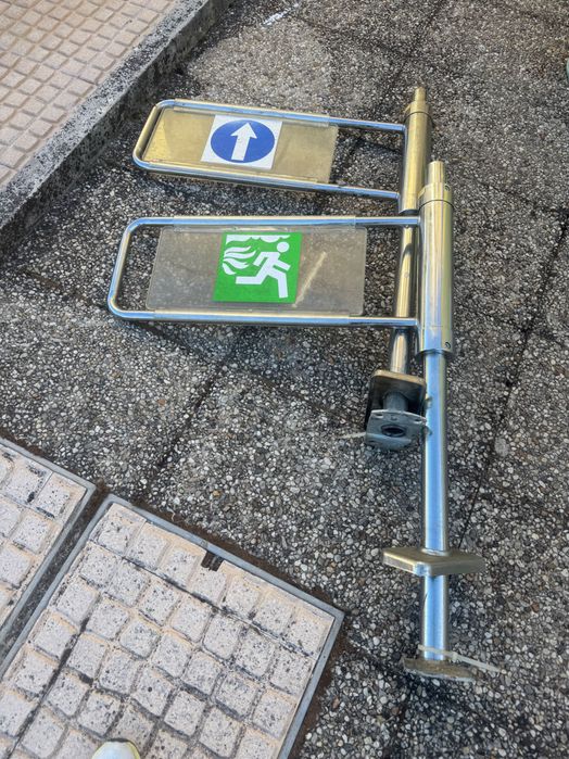 Cancelas em Aço Inoxidável