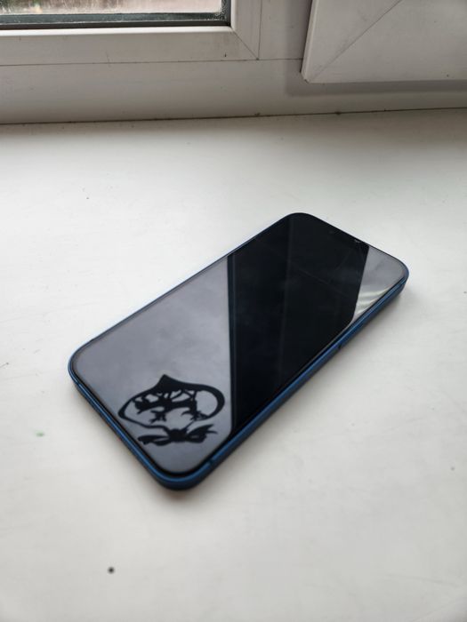 Продам 13 айфон