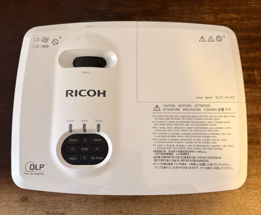 Projektor RICOH PJ X2440 - DLP, absolutnie jak nowy.